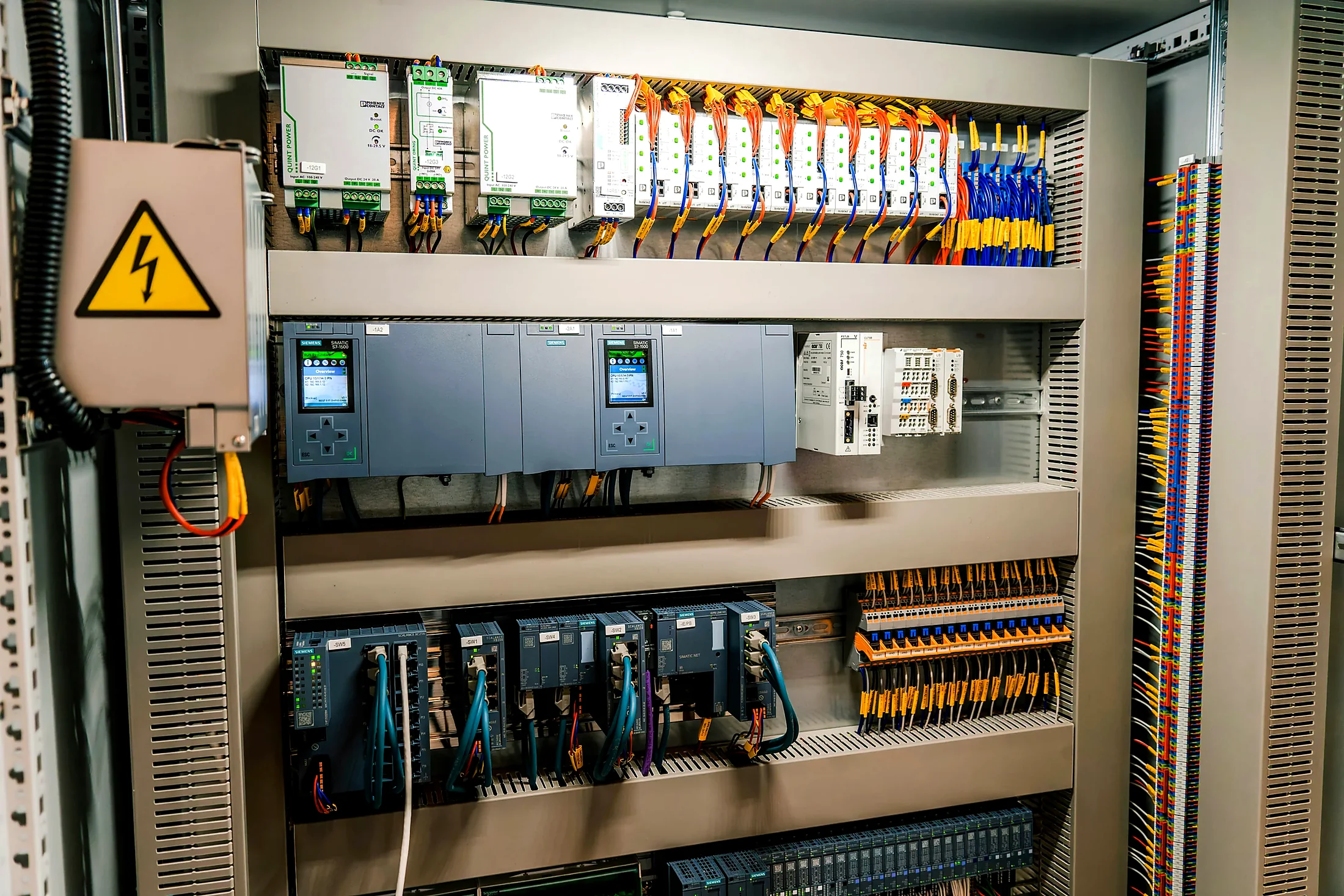 Industrial electrical control cabinet for machinery automation